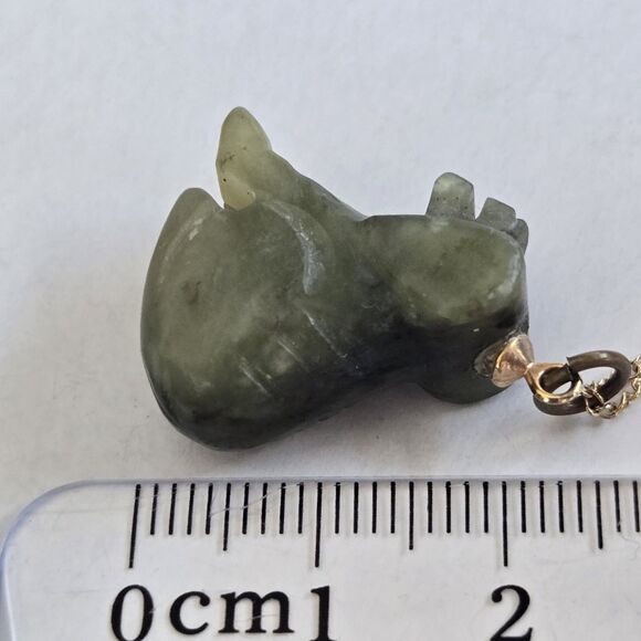 Vintage Carved Nephrite Jade Animal Pendant Necklace 1/20 12K Gold Filled Chain - Picture 16 of 16